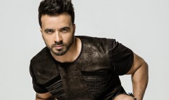 luis-fonsi-press-2019-cr-Universal-Music-Latino-billboard-1548